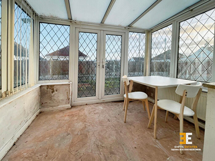 2 Bedroom Bungalow For Sale In Rhys Avenue, Kinmel Bay, LL18