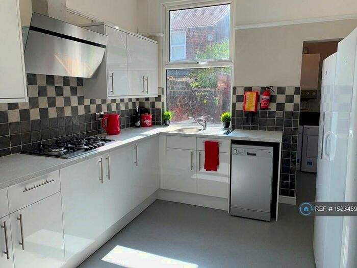 6 Bedroom Terraced House To Rent In Ramilies Road, Liverpool, L18