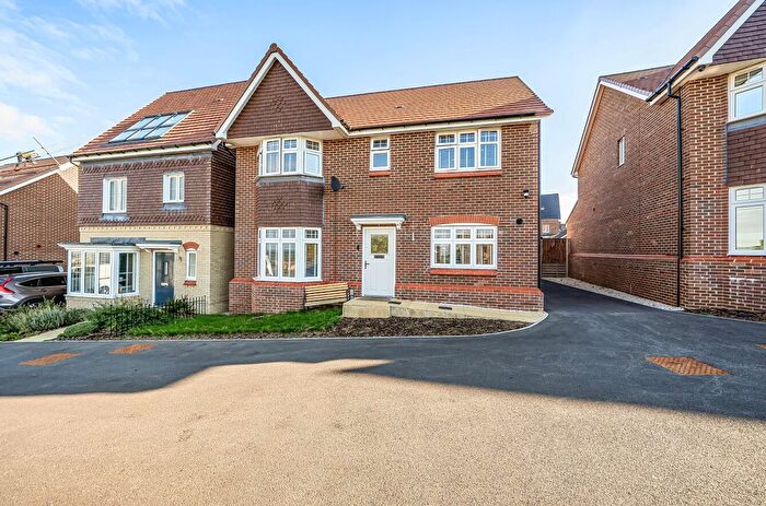 4 Bedroom Detached House For Sale In Rye Gardens, Houghton Regis, Dunstable, LU5