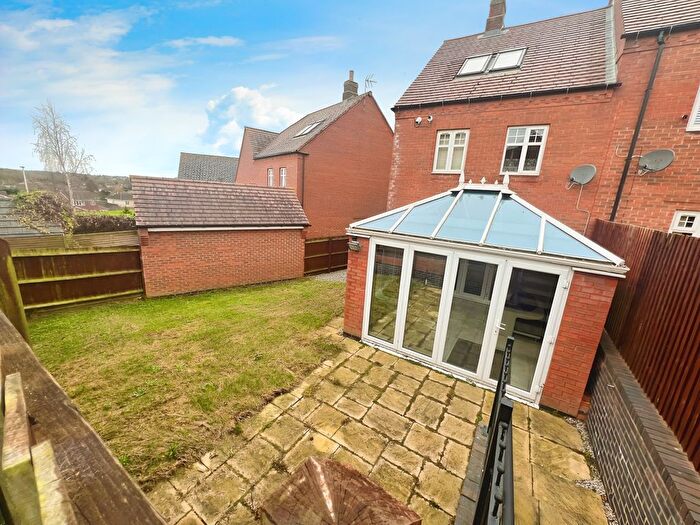 3 Bedroom End Of Terrace House For Sale In Betony Road, Coton Park, Rugby, Warwickshire, CV23