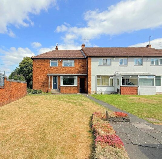 3 Bedroom End Of Terrace House For Sale In Crofthouse Court, Off Richardshaw Lane, Pudsey, LS28