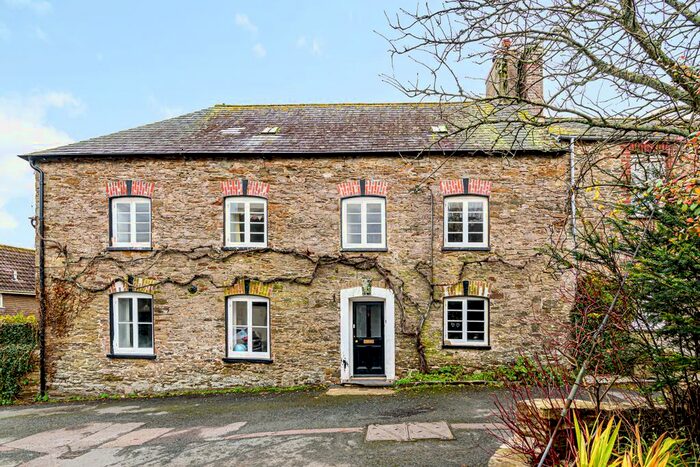4 Bedroom Semi-Detached House For Sale In Harberton, Totnes, TQ9