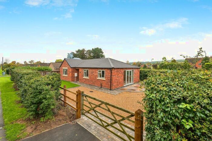 3 Bedroom Detached Bungalow For Sale In Hough Road, Barkston, Grantham, NG32