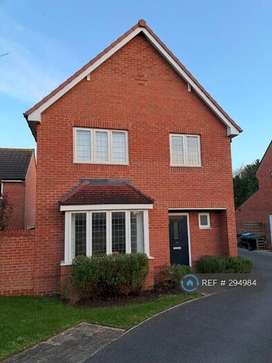 4 Bedroom Detached House To Rent In Edmund Way, Salisbury, SP4