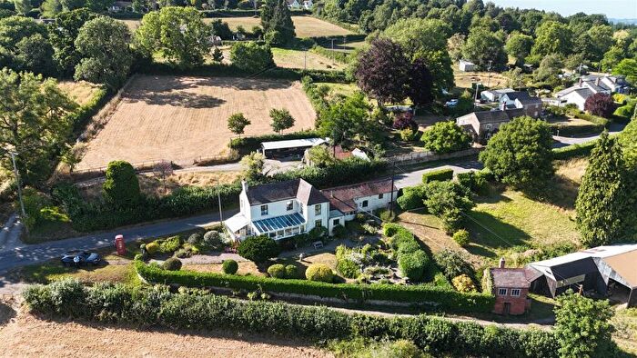 3 Bedroom Cottage For Sale In May Hill, GL17