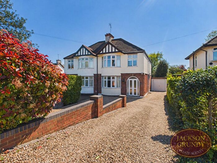 4 Bedroom Semi-Detached House For Sale In Booth Rise, Northampton, NN3