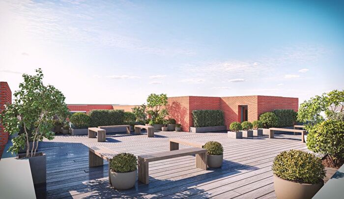 1 Bedroom Flat To Rent In The Embassy, Waltham Cross, Hertfordshire, EN8