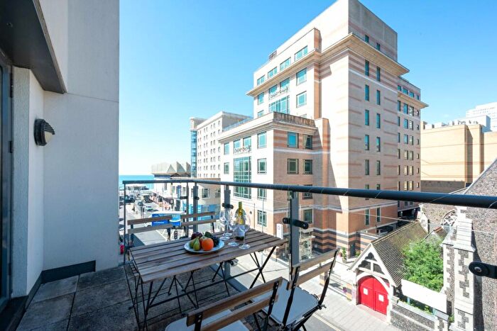 2 Bedroom Apartment To Rent In Avalon, West Street, Brighton, BN1