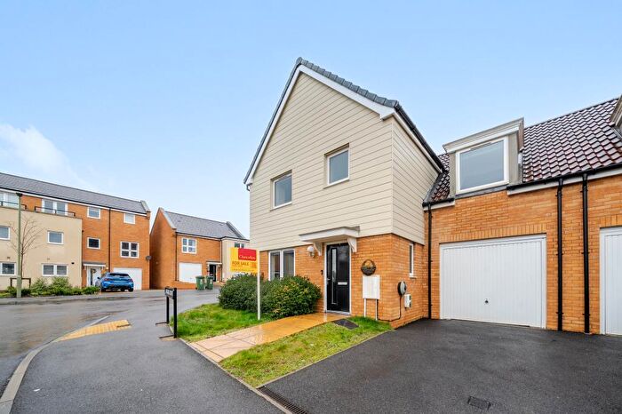 3 Bedroom Link Detached House For Sale In East Oxford, Oxford, OX4