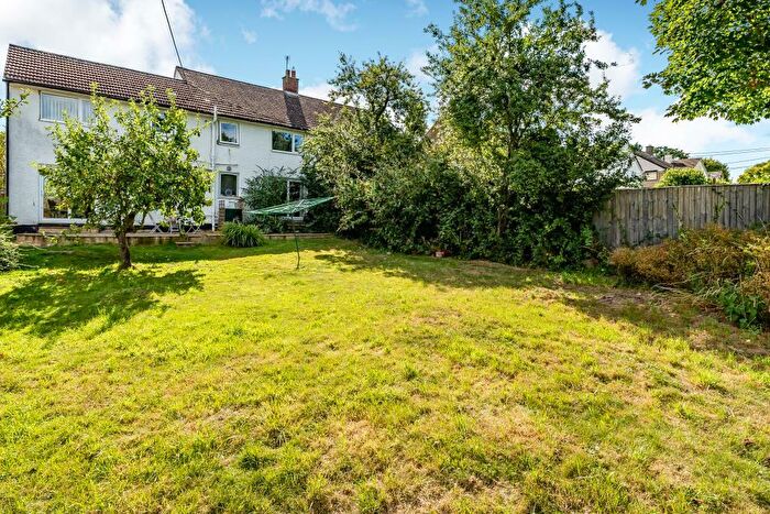 4 Bedroom Semi-Detached House For Sale In Horton-Cum-Studley, Oxford, OX33