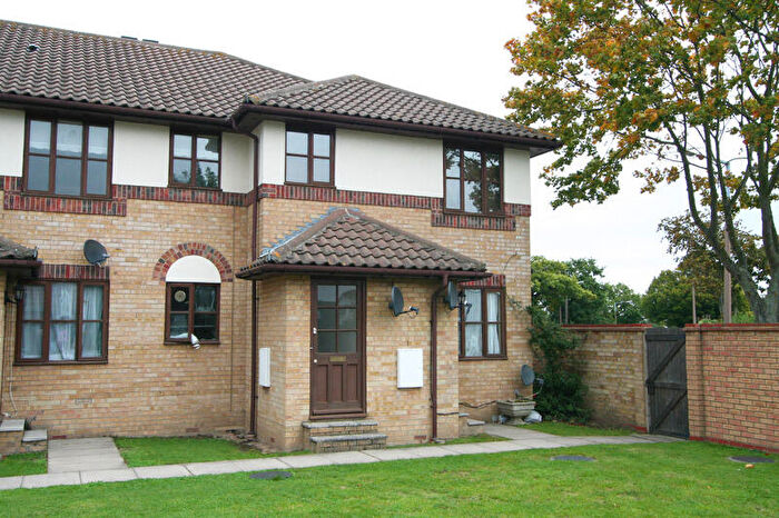 2 Bedroom Apartment To Rent In Eastwood Road North, Leigh-on-Sea, Essex, SS9