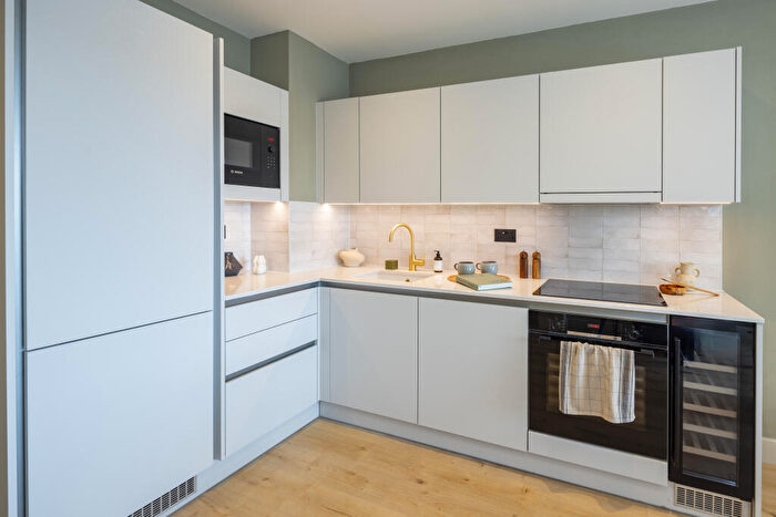 Studio To Rent In The Draper, Draycote House, Colindale, NW9