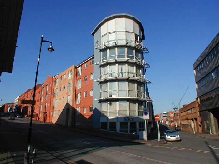 2 Bedroom Apartment To Rent In Hallmark, B1