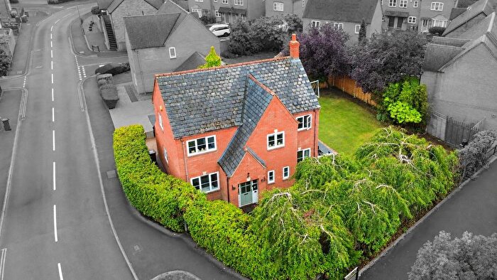 5 Bedroom Detached House For Sale In Tythe Barn Lane, Shirley, Solihull, West Midlands, B90