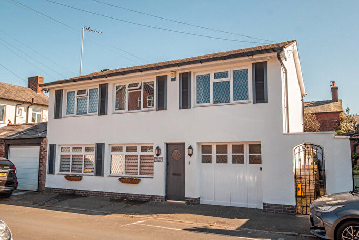 3 Bedroom Mews For Sale In Gregson Street, Lytham, FY8