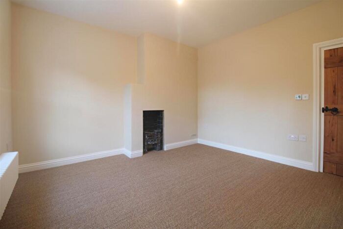 3 Bedroom End Of Terrace House For Sale In Enville Road, Kinver, DY7