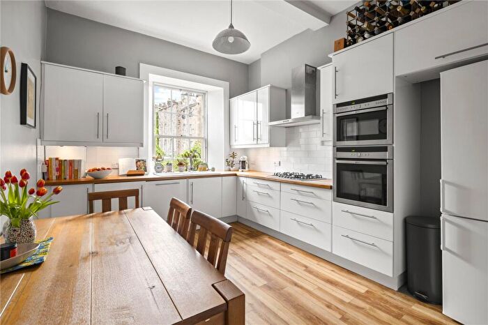 3 Bedroom Apartment For Sale In / Summer Place, Inverleith, Edinburgh, EH3