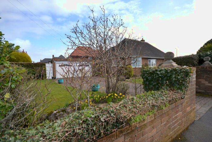 2 Bedroom Detached Bungalow For Sale In Inner Promenade, Fairhaven, Lytham St Annes, FY8