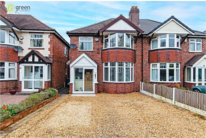 3 Bedroom Semi-Detached House For Sale In Redacre Road, Sutton Coldfield, B73