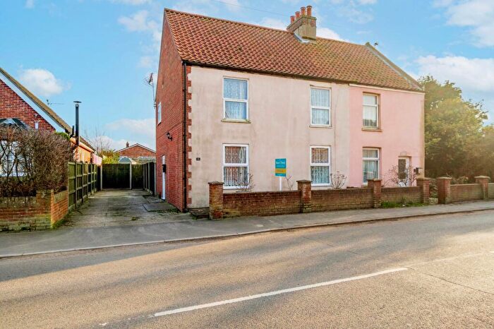 3 Bedroom Semi-Detached House For Sale In Repps Road, Martham, NR29