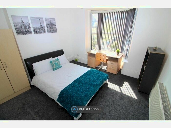 4 Bedroom Semi-Detached House To Rent In Alderson Place, Sheffield, S2