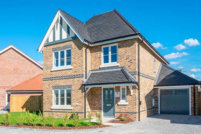 4 Bedroom Detached House For Sale In Little Green, Aston Clinton, Aylesbury, HP22