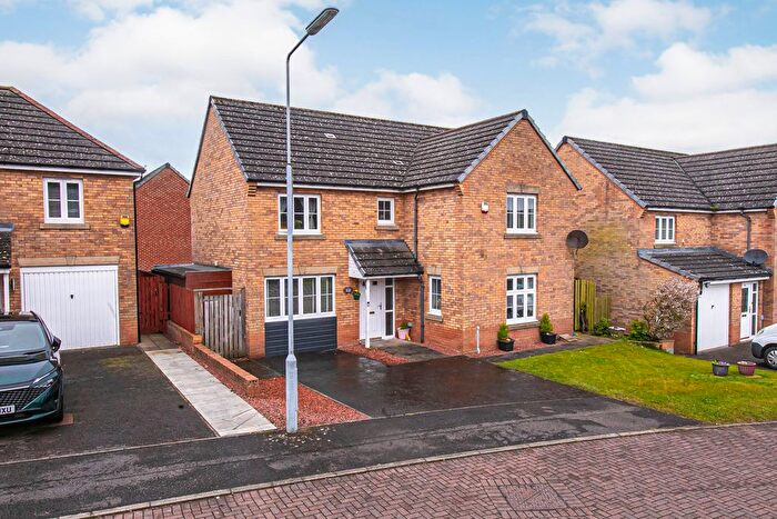 4 Bedroom Detached House For Sale In Fieldfare View, Dunfermline, KY11