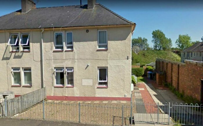 2 Bedroom Flat To Rent In Ravenscraig Road, KA3