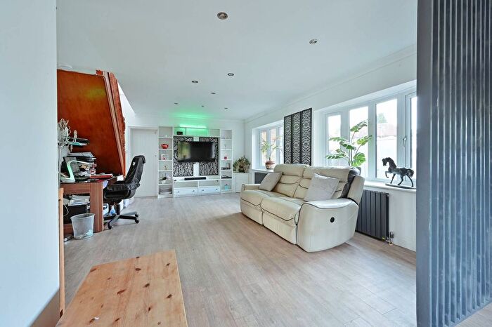 4 Bedroom Detached House For Sale In Toms Lane, Kings Langley, Hemel Hempstead, Kings Langley, WD4