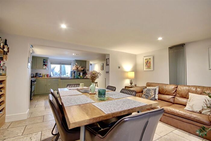 4 Bedroom Terraced House For Sale In Chelsea Road, Southsea, PO5