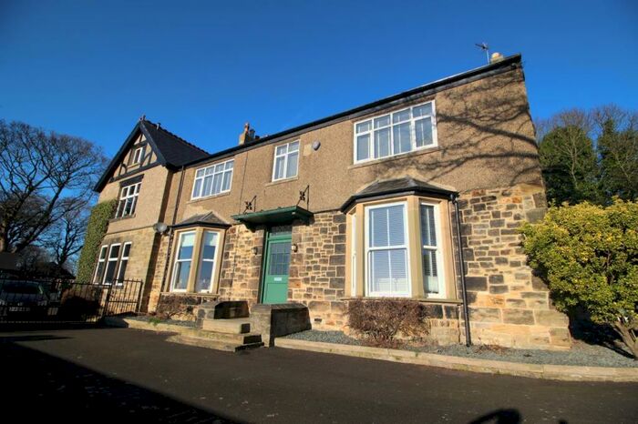 6 Bedroom Semi-Detached House To Rent In Sunnside East, Killingworth Village, Newcastle Upon Tyne, NE12