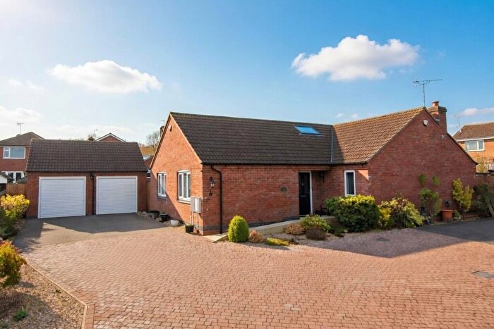 3 Bedroom Detached Bungalow For Sale In Mayflower Walk, Markfield, LE67