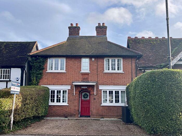 3 Bedroom Detached House To Rent In The Green, Wooburn Green, HP10