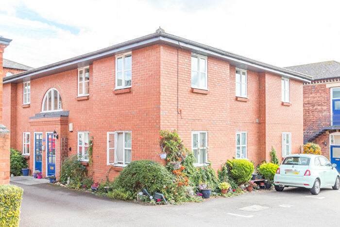 2 Bedroom Flat To Rent In The Cloisters Irthlingborough Road, Wellingborough, NN8