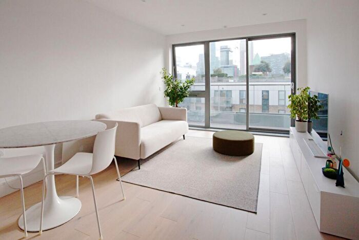 1 Bedroom Flat For Sale In Epstein Square, Tower Hamlets, London, E14
