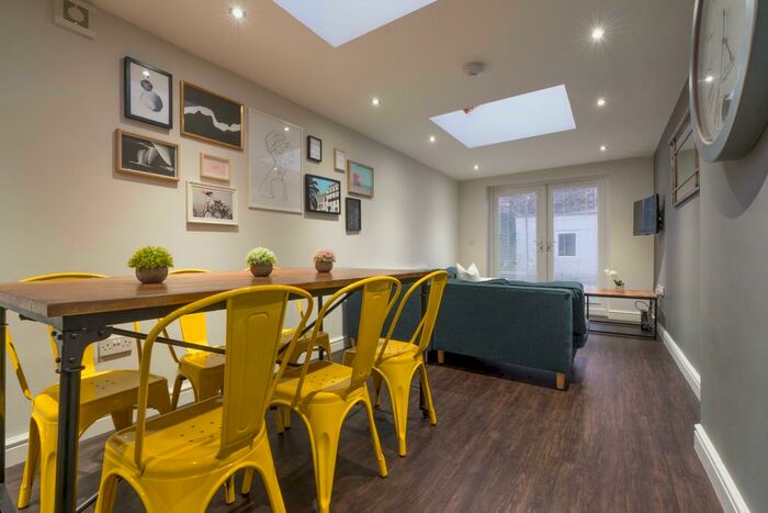 7 Bedroom Terraced House To Rent In Richard Street, Cardiff, CF24