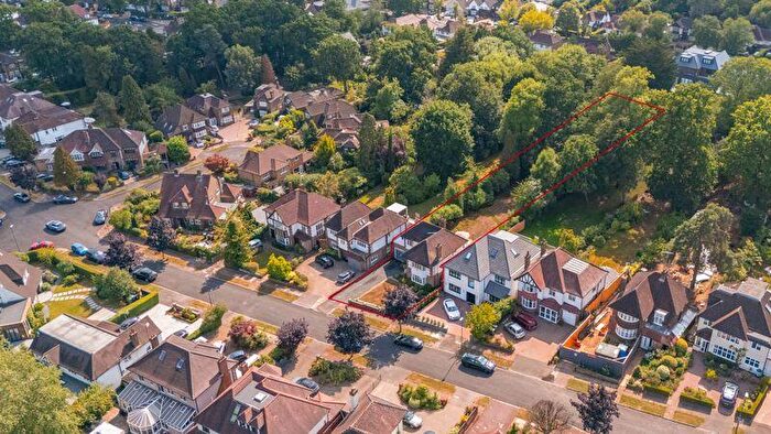 3 Bedroom Detached House For Sale In West Drive, Harrow Weald, HA3