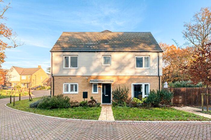 3 Bedroom Semi-Detached House To Rent In Percival Gardens, Row Town, KT15