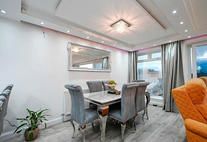 3 Bedroom Semi-Detached House For Sale In Woods Close, Haskayne, Ormskirk, L39