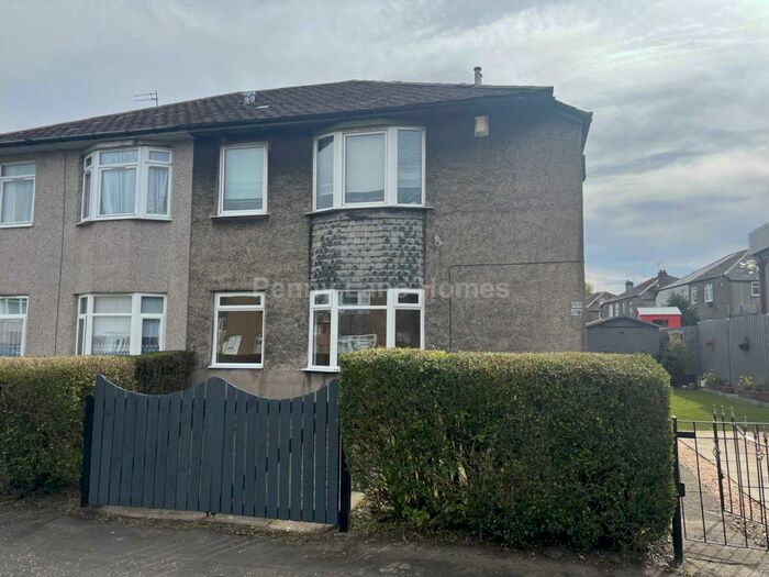 2 Bedroom Flat To Rent In Tarfside Avenue, Glasgow, G52