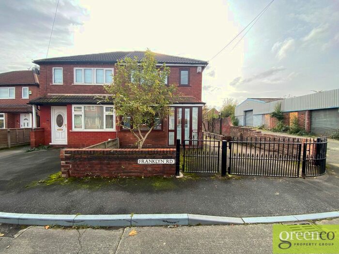2 Bedroom Semi-Detached House To Rent In Franklyn Road, Droylsden, Tameside, M43