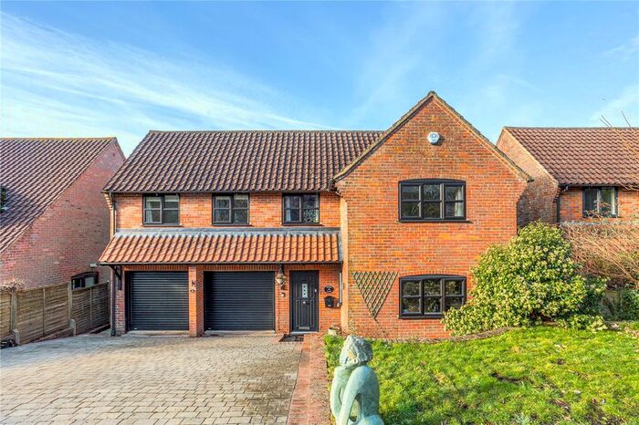 5 Bedroom Detached House For Sale In Loosley Hill, Loosley Row, HP27