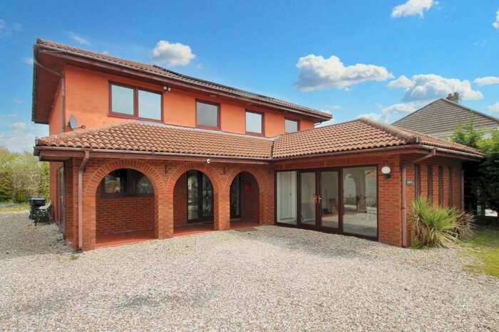 4 Bedroom Detached House For Sale In Charles Street, Tredegar, Blaenau Gwent, NP22