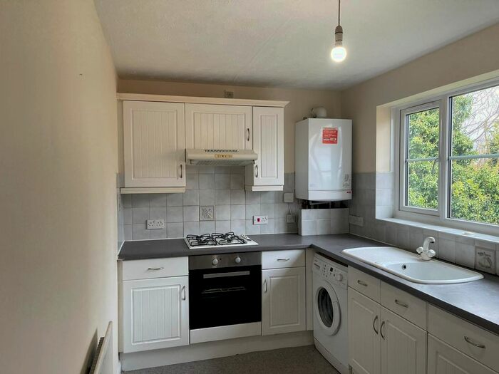 2 Bedroom Flat To Rent In Silver Way, Romford, Essex, RM7