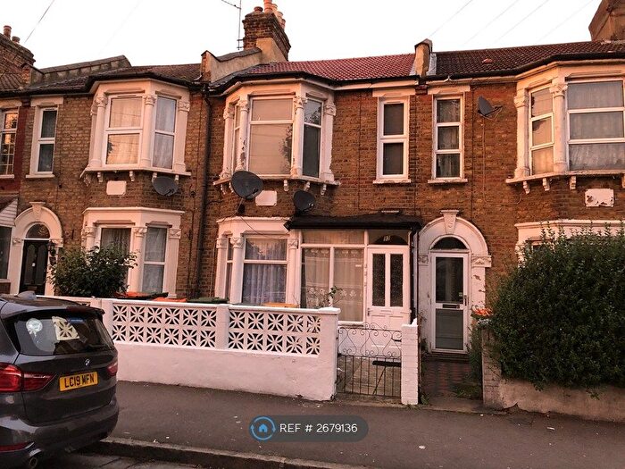 2 Bedroom Flat To Rent In Manor Park, London, E12