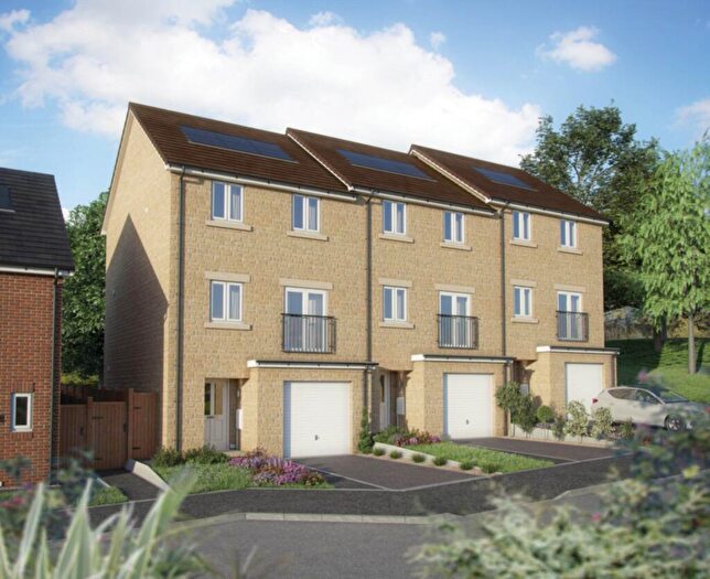 3 Bedroom Semi Detached House For Sale In Bloomfield - Birch Wood Road, Birkenshaw, BD11