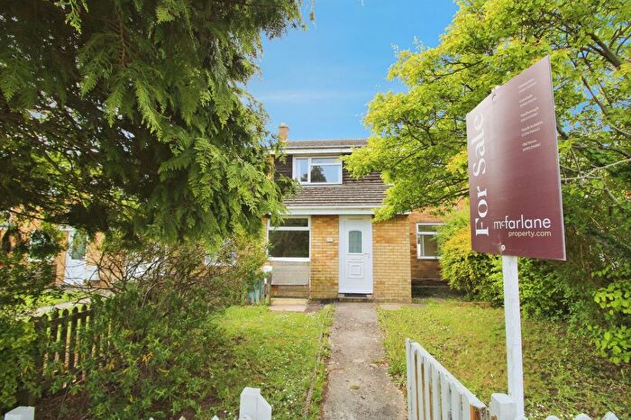 3 Bedroom Terraced House For Sale In Dorset Green, Swindon, SN2