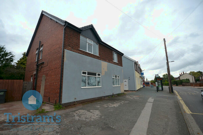 4 Bedroom Semi-Detached House To Rent In Bramcote Avenue, Beeston, NG9
