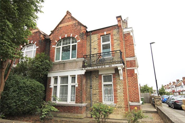 2 Bedroom Apartment For Sale In Stondon Park, Honor Oak, SE23