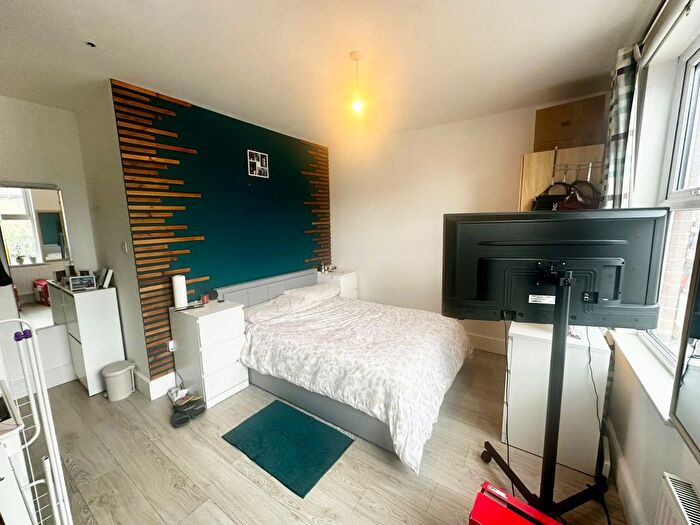 1 Bedroom Flat To Rent In Brownhill Road, London, SE6